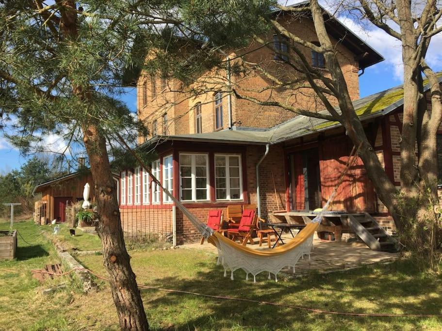 Romantisches Studio Am Waldesrand Mit Gartensauna Schwarz  Экстерьер фото